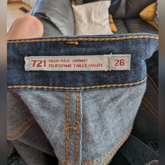 Levis 721 Shaping Skinny Jeans - Picture 5 of 8